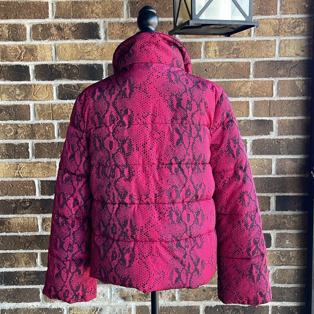 Betsey Johnson Womens Quilted Puffer Jacket Pink Snake - Picture 4 of 16